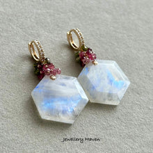 画像をギャラリービューアに読み込む, Blue flash moonstone and tourmaline earrings