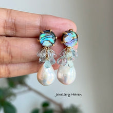 Charger l'image dans la galerie, Edison pearl, aquamarine and abalone shell stud earrings (detachable)