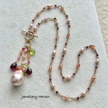 Load image into Gallery viewer, Summer blooms Edison pearl necklace