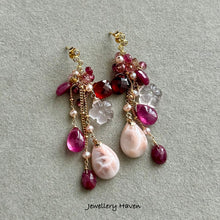 Carica l&#39;immagine nel visualizzatore di Gallery, Pink natrolite tassel earrings