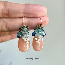 Carica l'immagine nel visualizzatore di Gallery, Peach moonstone, green tourmaline, blue kyanite earrings