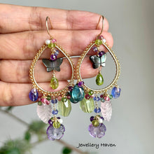 Charger l'image dans la galerie, Mother of pearl butterfly, amethyst, rose quartz, prehnite chandelier earrings