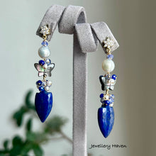 Charger l'image dans la galerie, Lapis lazuli, baby baroque pearls, mother of pearl earrings