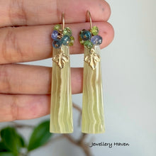 Cargar imagen en el visor de la galería, Calcite earrings