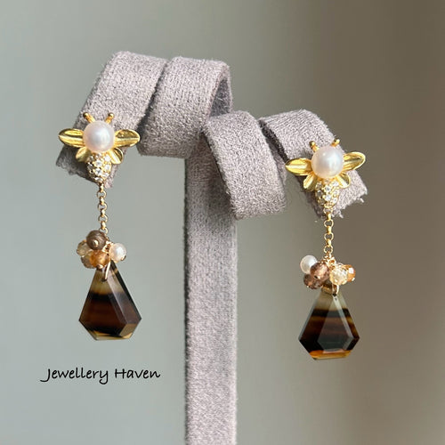 Montana agate with bee fresh water pearl studs earrings (detachable)