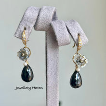 Load image into Gallery viewer, Noir earrings #4