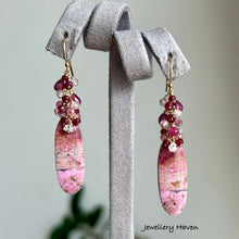 Laden Sie das Bild in den Galerie-Viewer, Cobalt calcite, pink tourmaline, ruby earrings