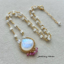 Load image into Gallery viewer, Blue flash rainbow moonstone necklace