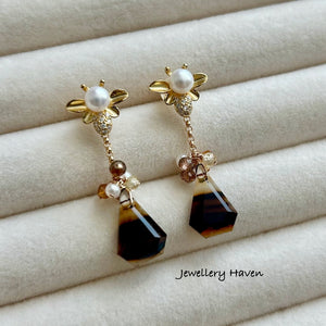 Montana agate with bee fresh water pearl studs earrings (detachable)