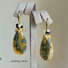 Load image into Gallery viewer, Marcasite agate earrings