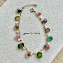 Laden Sie das Bild in den Galerie-Viewer, Watermelon tourmaline and pearl bracelet