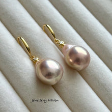 Load image into Gallery viewer, Champagne metallic iridescent Edison pearl earrings