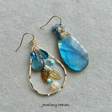 Load image into Gallery viewer, Blue flash labradorite earrings