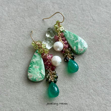 Laden Sie das Bild in den Galerie-Viewer, Variscite, green amethyst, tourmaline, pearl earrings
