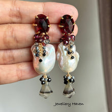 Load image into Gallery viewer, White baroque pearls with garnet studs earrings