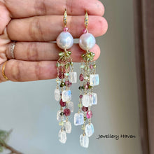 画像をギャラリービューアに読み込む, Edison pearl and moonstone gems tassels earrings