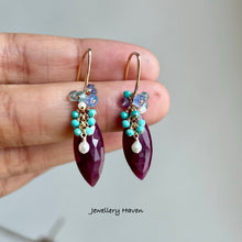 Laden Sie das Bild in den Galerie-Viewer, Ruby, turquoise earrings