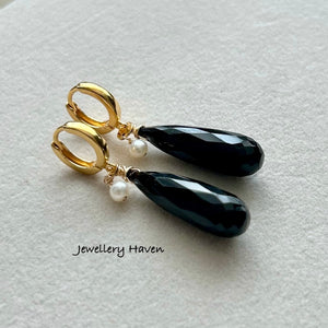 Noir earrings #1