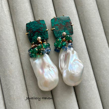 Load image into Gallery viewer, Iridescent white baroque pearl, Tiger eye, Green onyx, blue kyanite and Azurite studs earrings