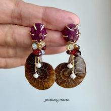 Charger l'image dans la galerie, Ammonite and Ruby studs earrings