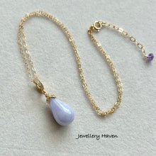Laden Sie das Bild in den Galerie-Viewer, Certified Type A lavender Jadeite drop necklace