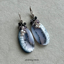 Laden Sie das Bild in den Galerie-Viewer, Dendritic opal earrings (925 silver)