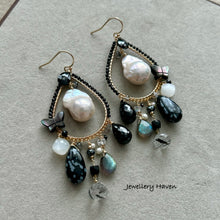 Charger l'image dans la galerie, Baroque pearl, black spinel, snowflake obsidian chandelier earrings