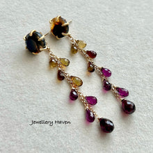 Carica l&#39;immagine nel visualizzatore di Gallery, Montana agate studs with garnet and tourmaline earrings (detachable)