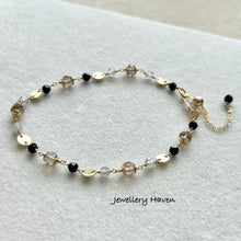 Carica l&#39;immagine nel visualizzatore di Gallery, Smokey quartz, black spinel, labradorite bracelet