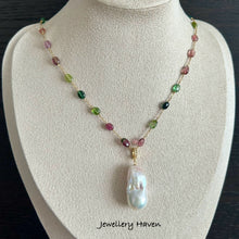 Cargar imagen en el visor de la galería, Ombre tourmaline and lustrous baroque pearl necklace