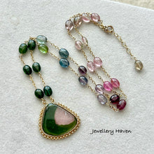 Laden Sie das Bild in den Galerie-Viewer, Watermelon tourmaline necklace