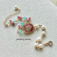 Laden Sie das Bild in den Galerie-Viewer, Pink tourmaline slice bracelet