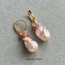 Load image into Gallery viewer, Baroque pearl and gem clusters hoop earrings