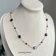 画像をギャラリービューアに読み込む, Garnet and pink opal necklace