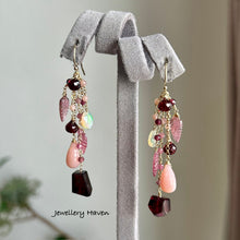 画像をギャラリービューアに読み込む, Garnet, pink tourmaline and opals earrings