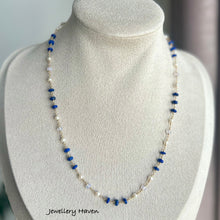 Laden Sie das Bild in den Galerie-Viewer, Lapis lazuli, pearl, chalcedony necklace